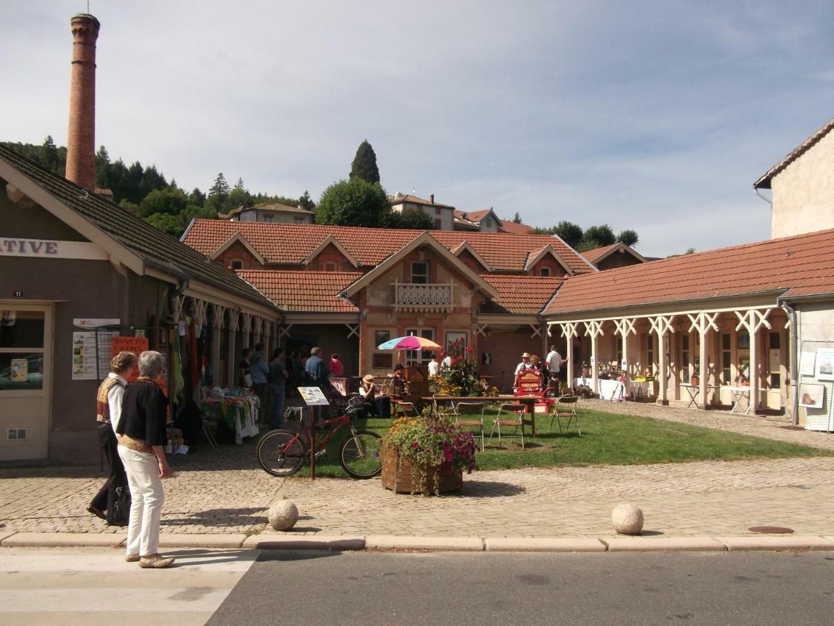 Hote Du Couzan Sail-sous-Couzan Exterior photo